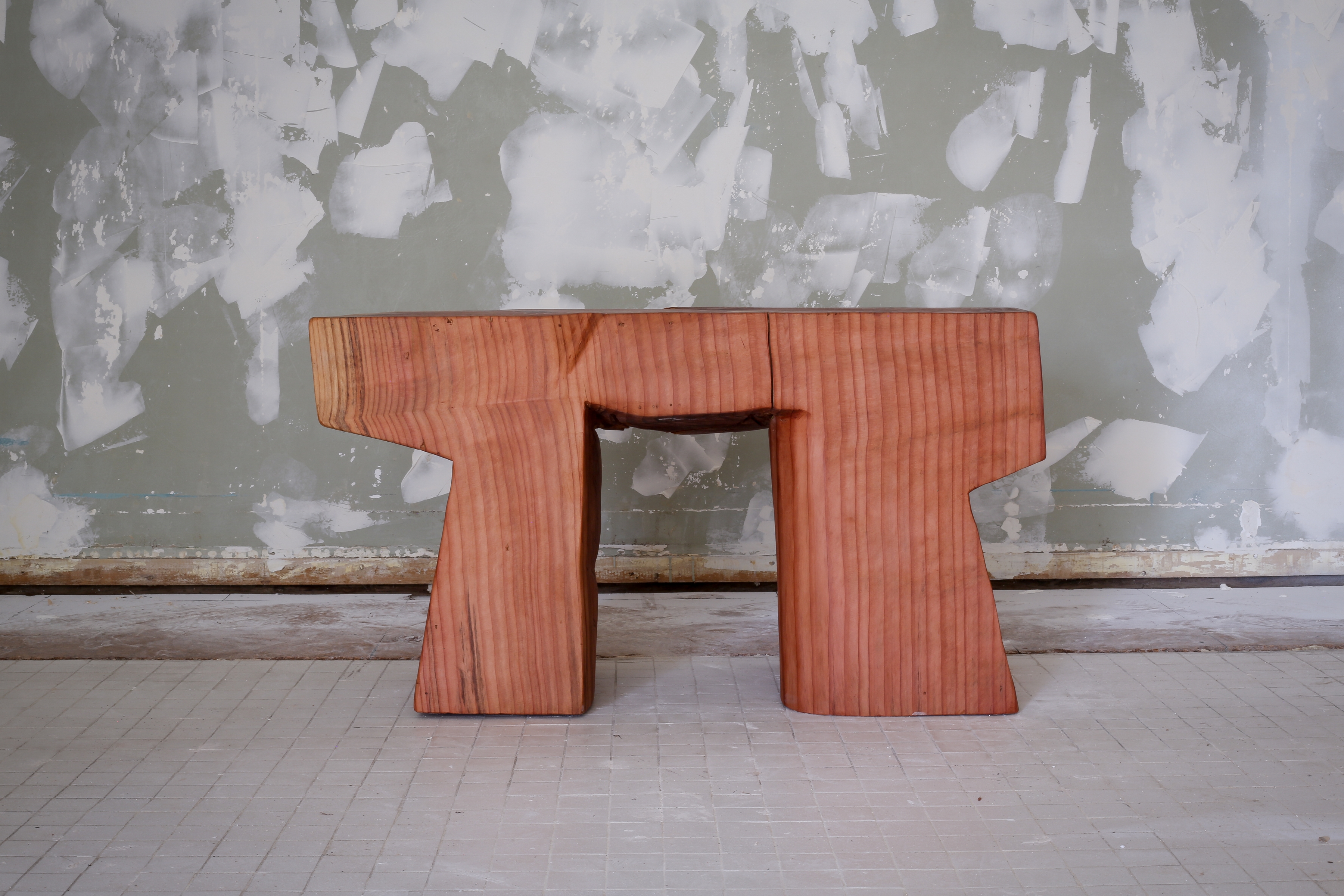 Aurora Table, 2021
wood (sequoia)
19h x 12w x 34 1/2d in
48.26h x 30.48w x 87.63d cm
VS_2021_0029
&nbsp;